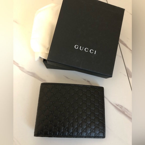 Gucci Other - Men’s bifold microguccissima wallet